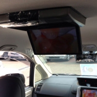 voxy フリップダウン